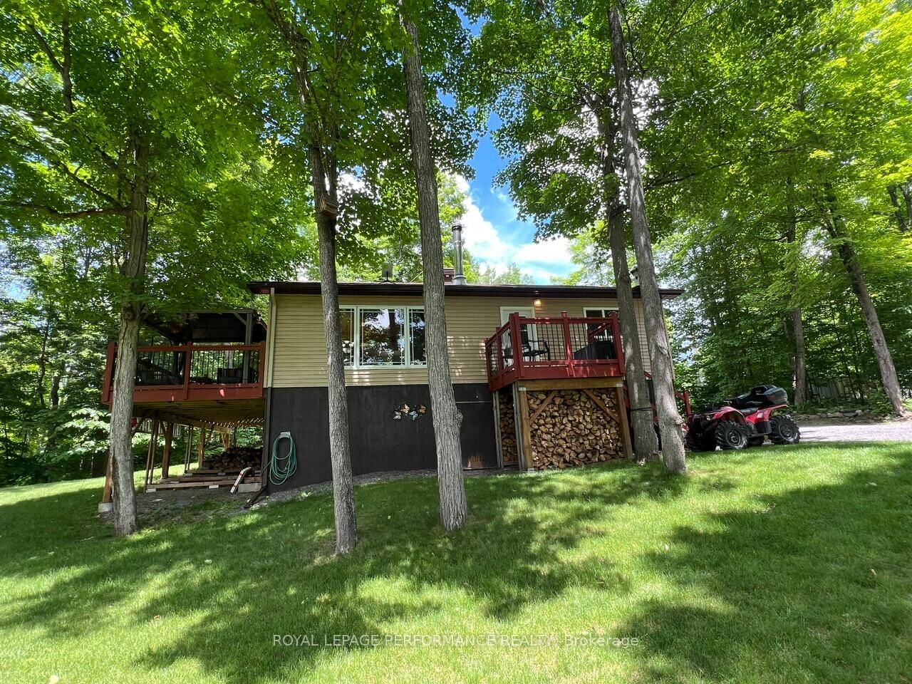 Property Photo: 253 Lacourse Lane ON K0A 3L0