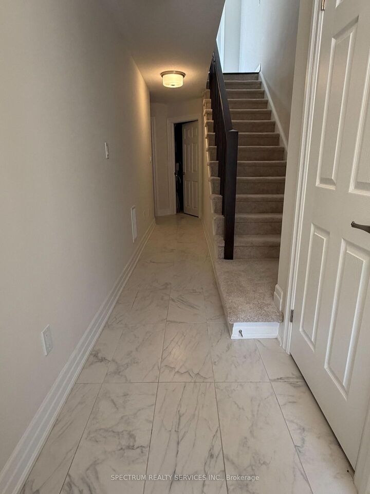 Property Photo:  620 Colborne Street W 51  ON N3T 0Y1 