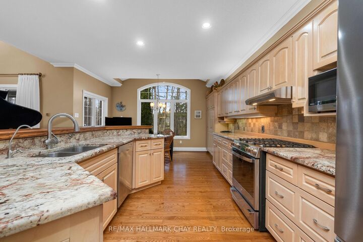 Property Photo: 16 Chestnut Lane ON L0L 2L0
