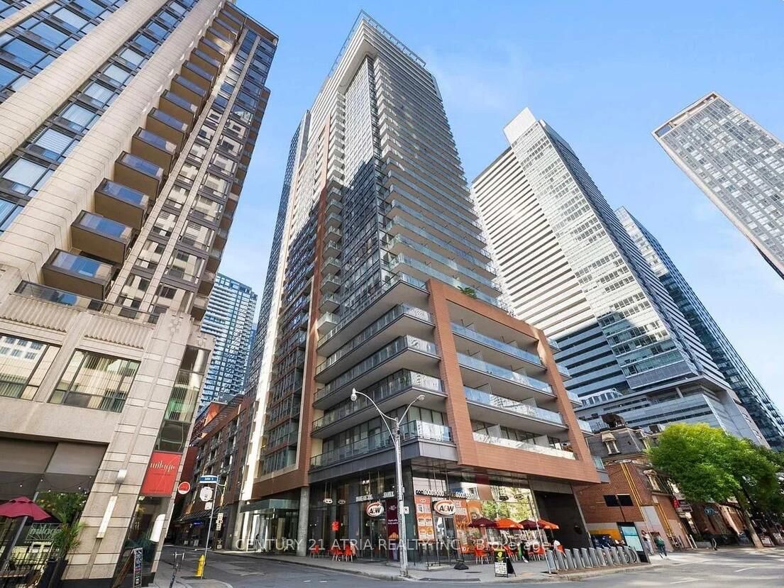 Property Photo:  8 Mercer Street 1906  ON M5V 0C4 