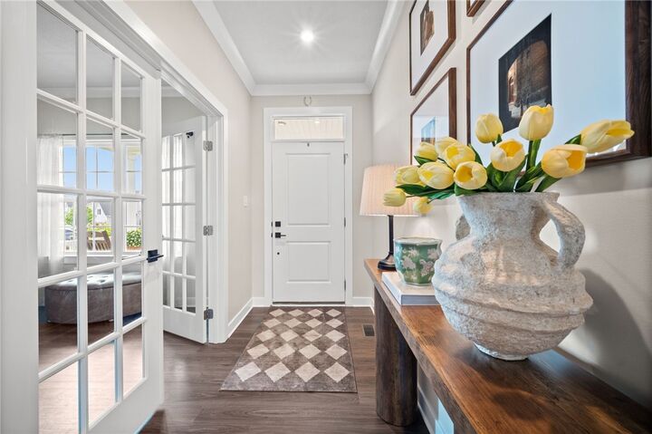 Property Photo: 240 Regency Dr PA 15330