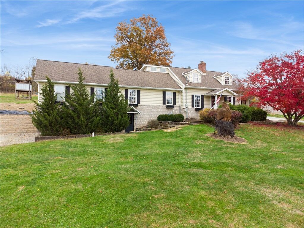 Property Photo: 1512 Abers Creek Rd PA 15239