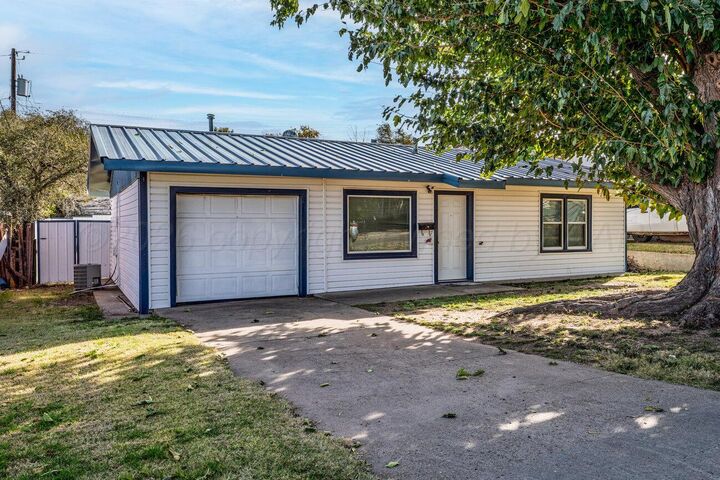 Property Photo:  205 Union Street  TX 79007 