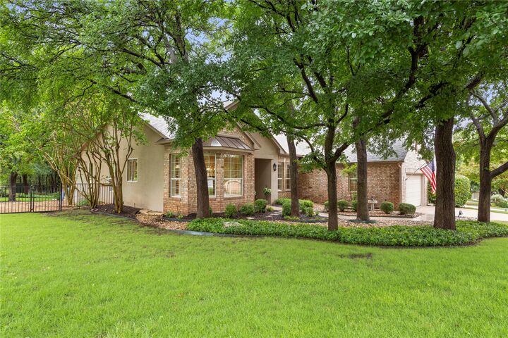 Property Photo: 101 Yaupon Lane TX 78633