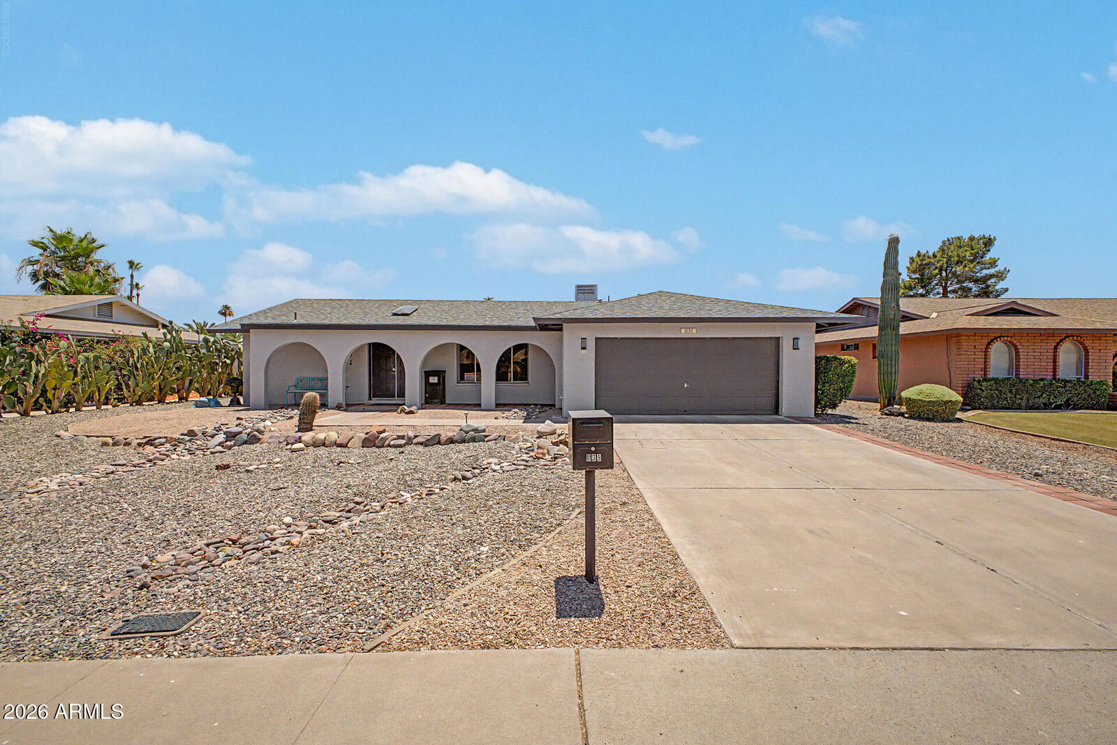 Property Photo:  1139 E Watson Drive  AZ 85283 