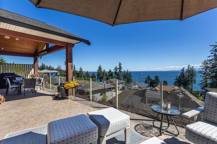 5997 Cowrie Street — photo 1