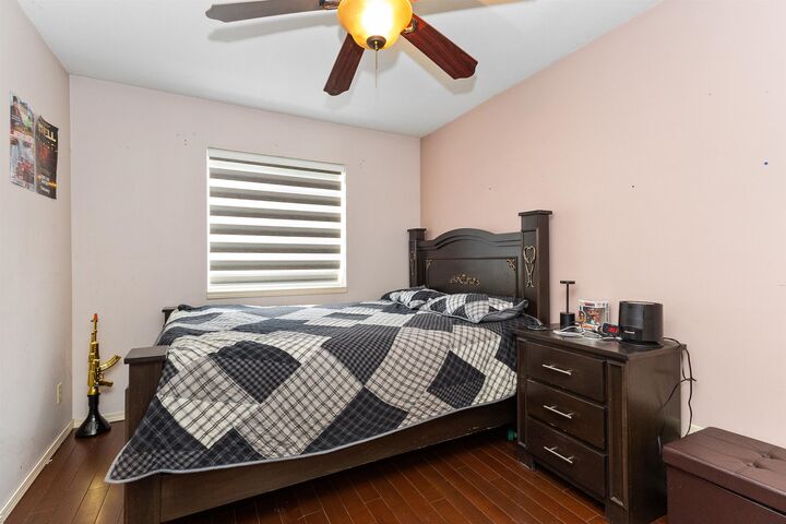 2930 Edgehill Avenue — photo 1