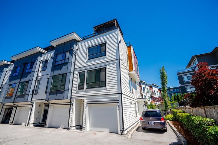 5476 Brydon Crescent 30 — photo 1