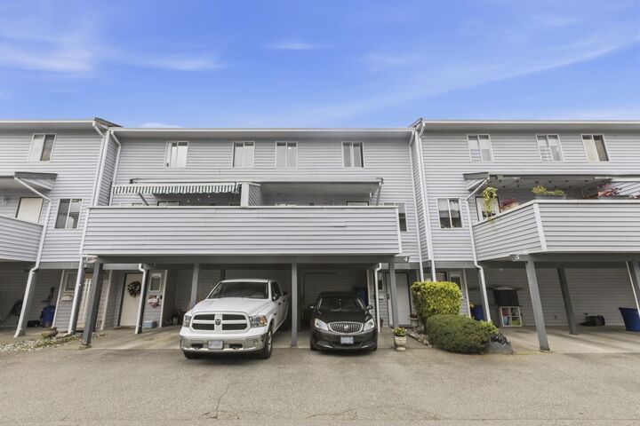 Property Photo:  3384 Coast Meridian Road 4  BC V3B 3N5 