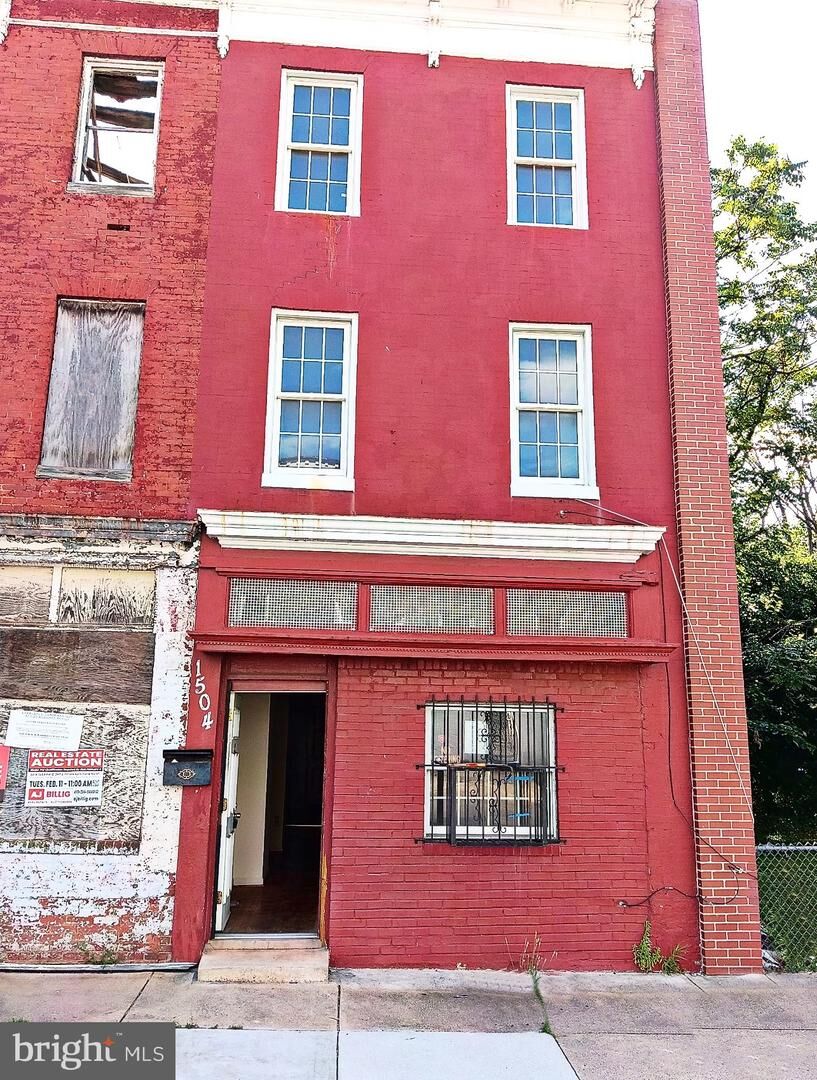 Property Photo:  1504 N Washington Street  MD 21213 
