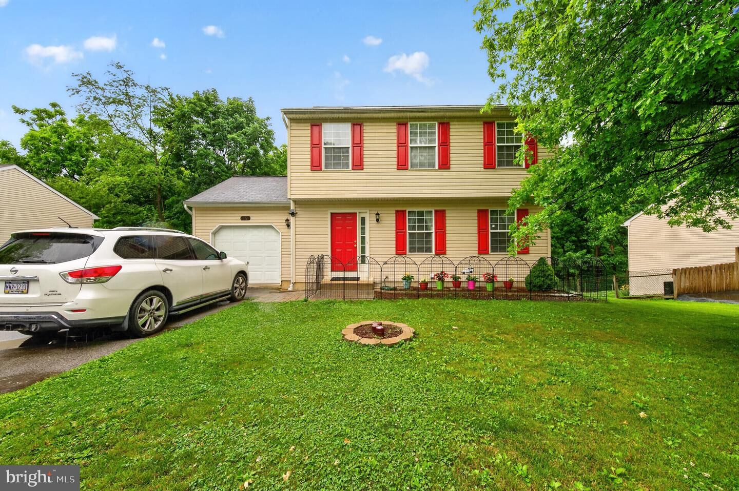 Property Photo: 1659 Valley Road PA 19320