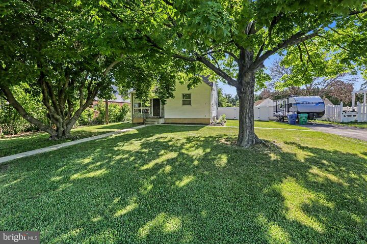 Property Photo: 511 S Arlington Avenue PA 17109