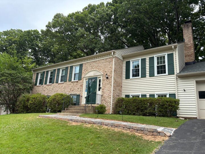 Property Photo:  10816 Broadwater Drive  VA 22032 