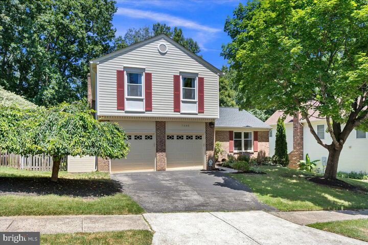 Property Photo:  7588 Woodstown Drive  VA 22153 