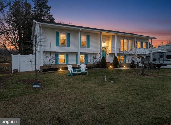 Property Photo: 511 Chesapeake Avenue MD 21666