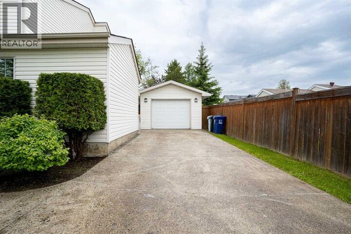 Property Photo:  166 Bird Crescent  AB T9H 4T3 