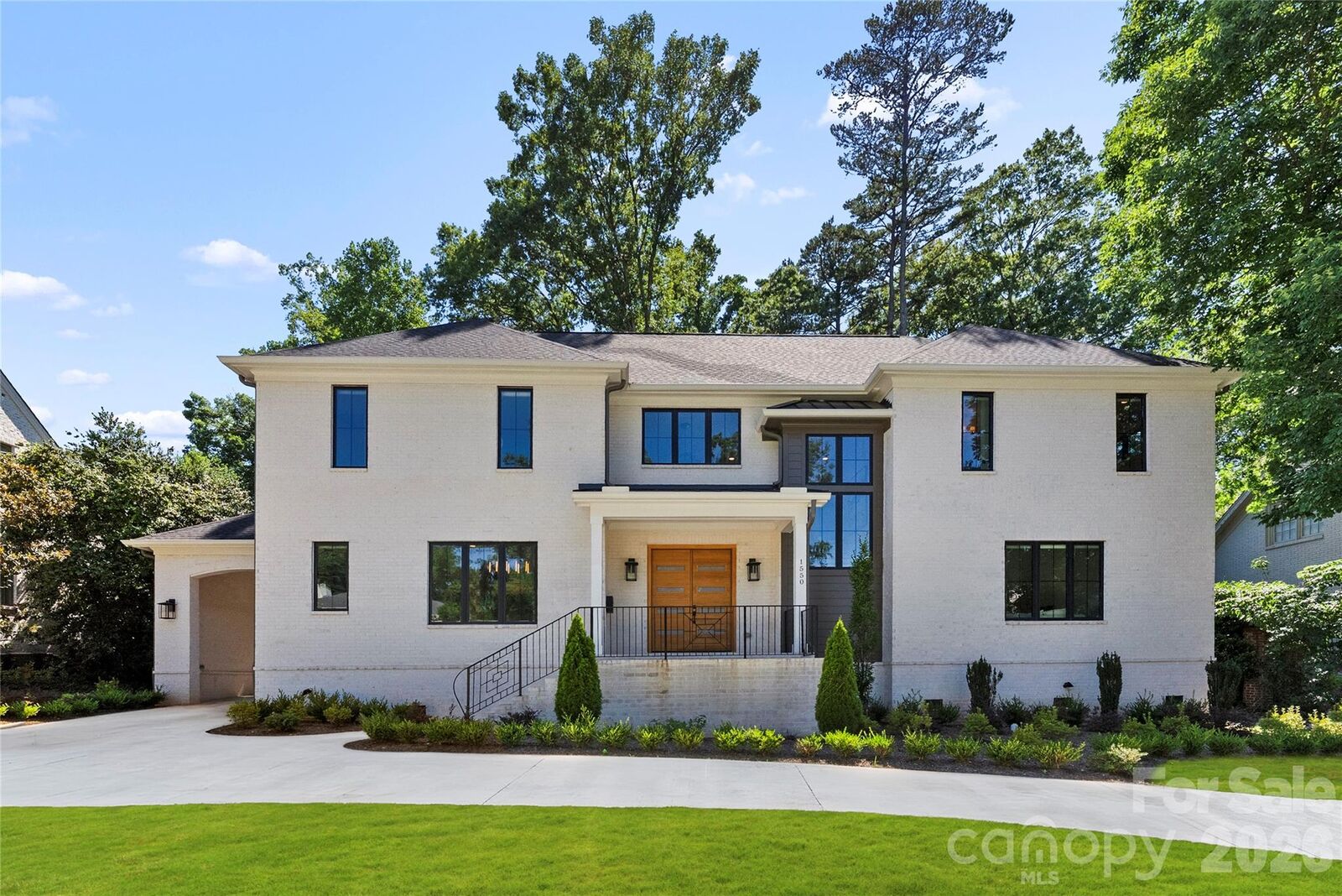 Property Photo:  1550 Coventry Road  NC 28211 