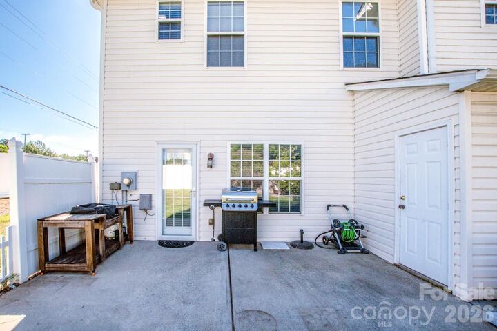 Property Photo:  4151 Kenton Glenn Court NW  NC 28027 