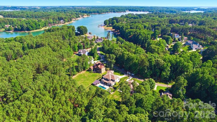 Property Photo: 342 Kenway Loop NC 28117