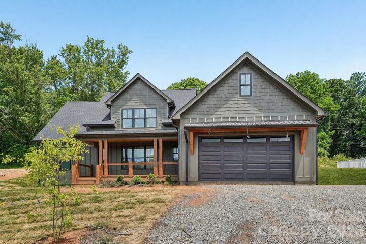 Property Photo:  32 South View Drive  NC 28714 