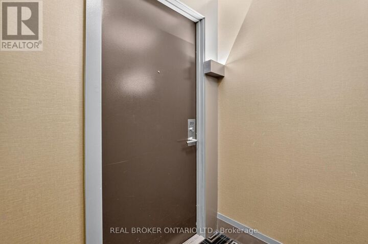 Property Photo: 15 Zorra Street 1201 ON M8Z 4Z6