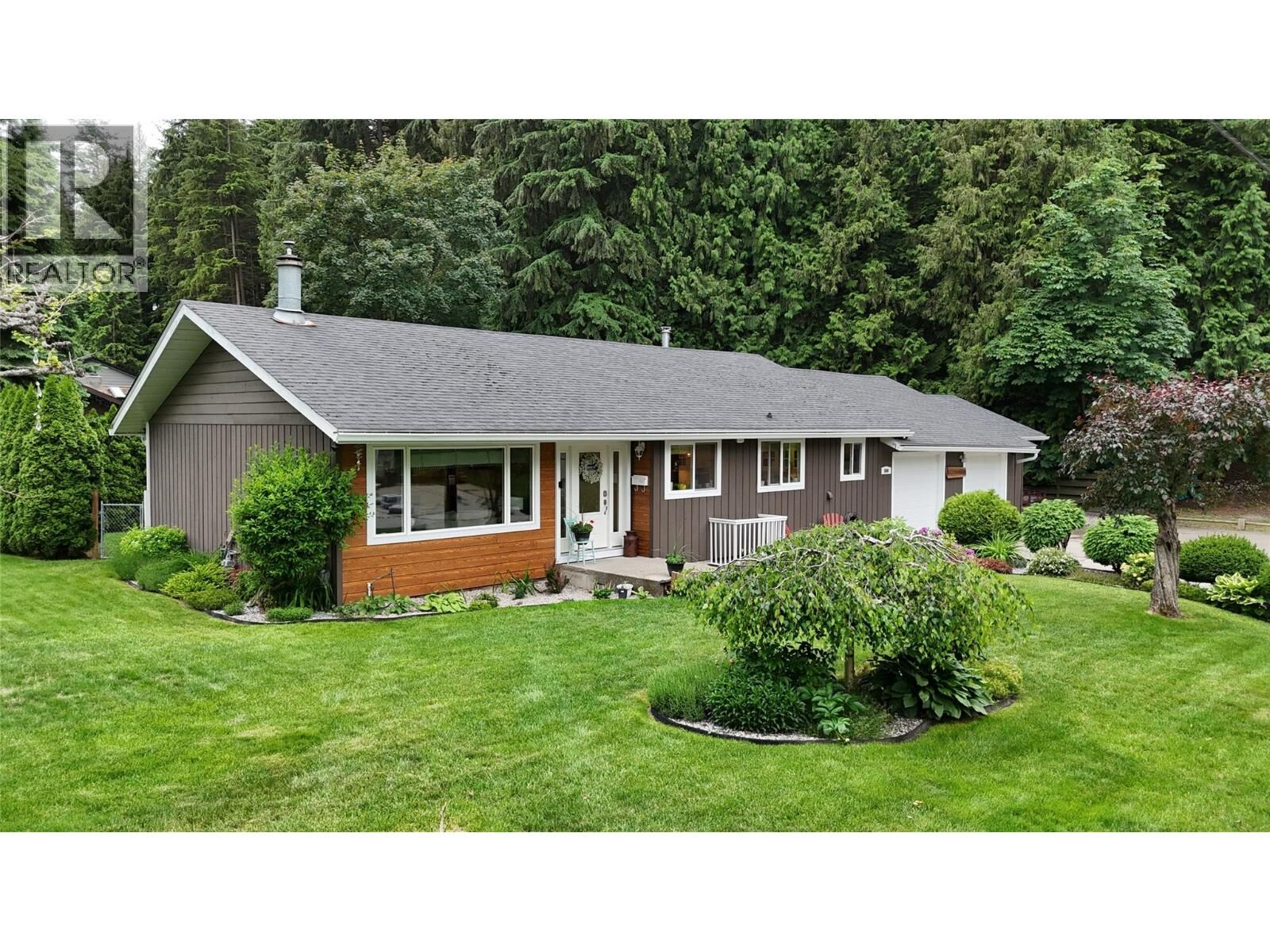 Property Photo:  800 21st Street  BC V1N 2N3 