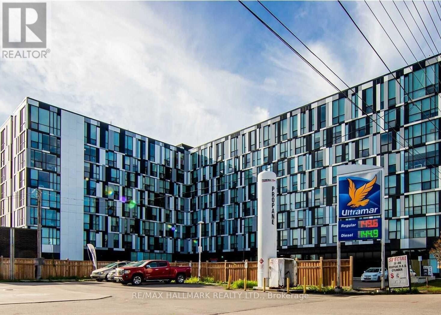 Property Photo: 1900 Simcoe Street North 436 ON L6E 0M7