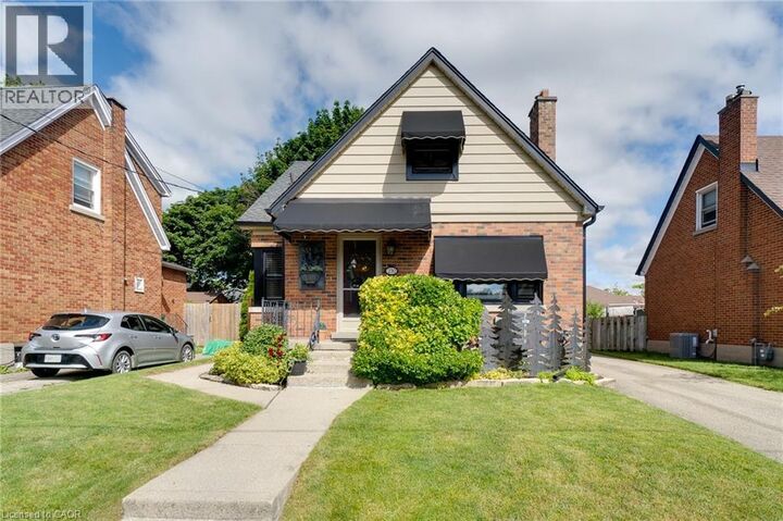 Property Photo:  230 Sydney Street  ON N2G 3V7 