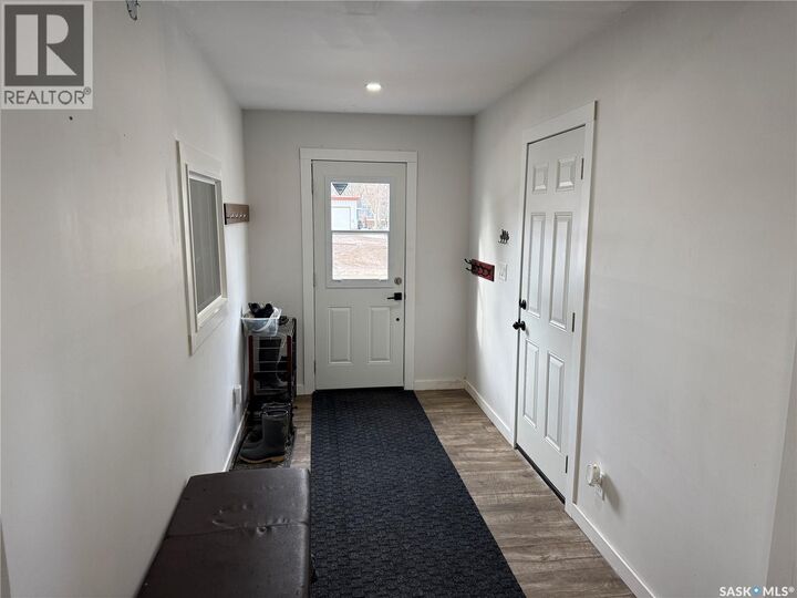 Property Photo:  450 6th Street  SK S0G 0V0 