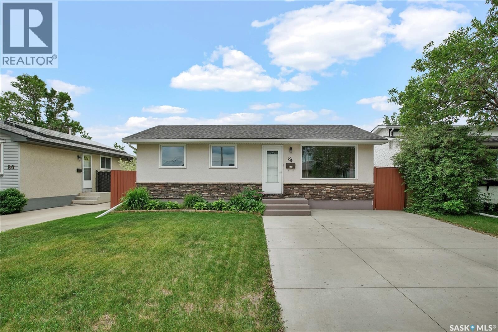 Property Photo: 84 Rita Crescent SK S7N 2L5