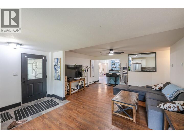 Property Photo:  2122 Main Street  BC V0X 1C1 