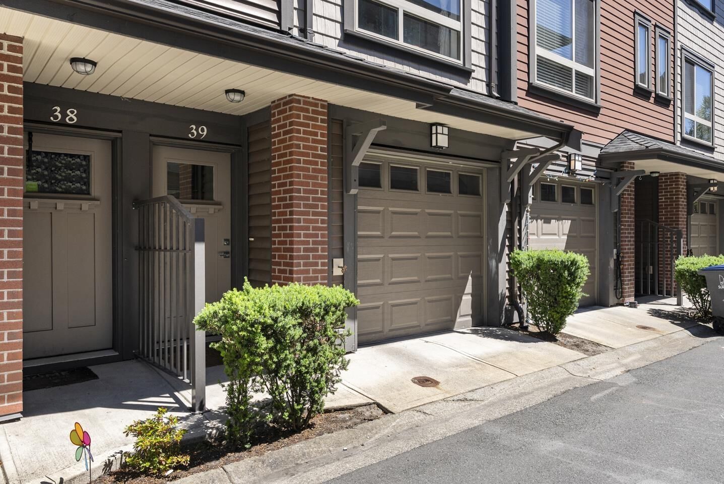 Property Photo: 16127 87 Avenue 39 BC V4N 6R3
