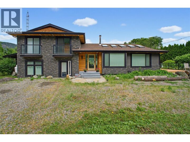 Property Photo: 8576 Westsyde Road BC V2B 8S3
