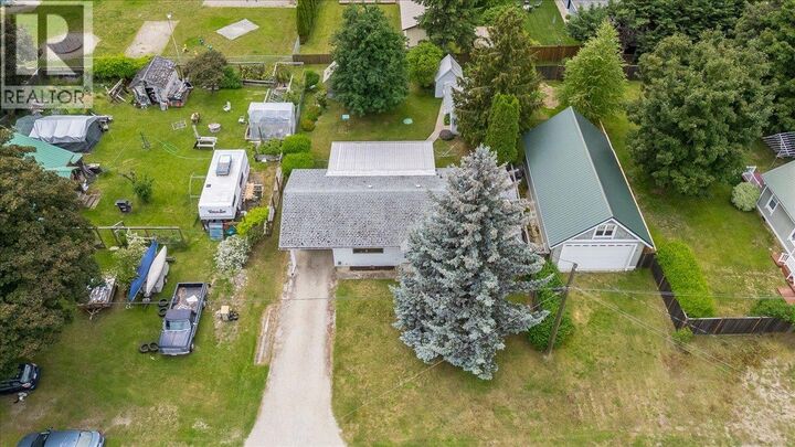 Property Photo: 507 Arthur Street BC V0G 2C0
