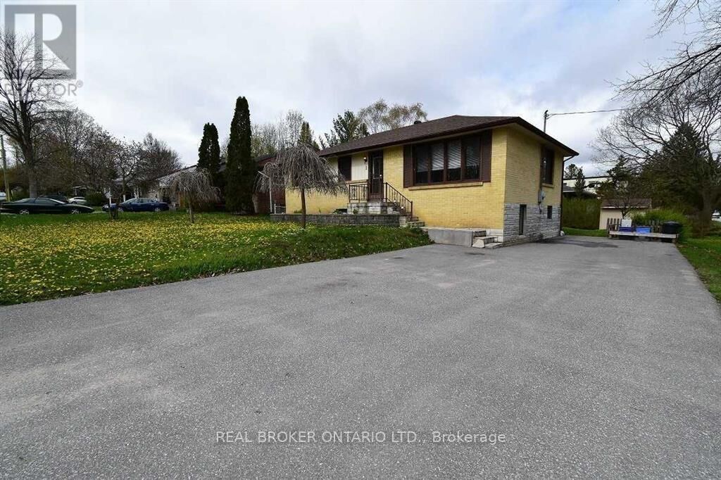 Property Photo: 1 Vine Street Bsmt ON L4N 2B1