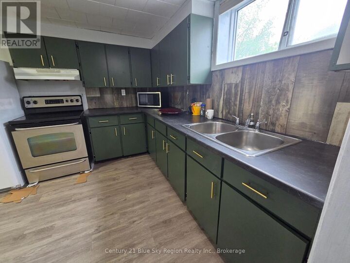 Property Photo:  40-2B Judge Avenue  ON P1A 1B4 