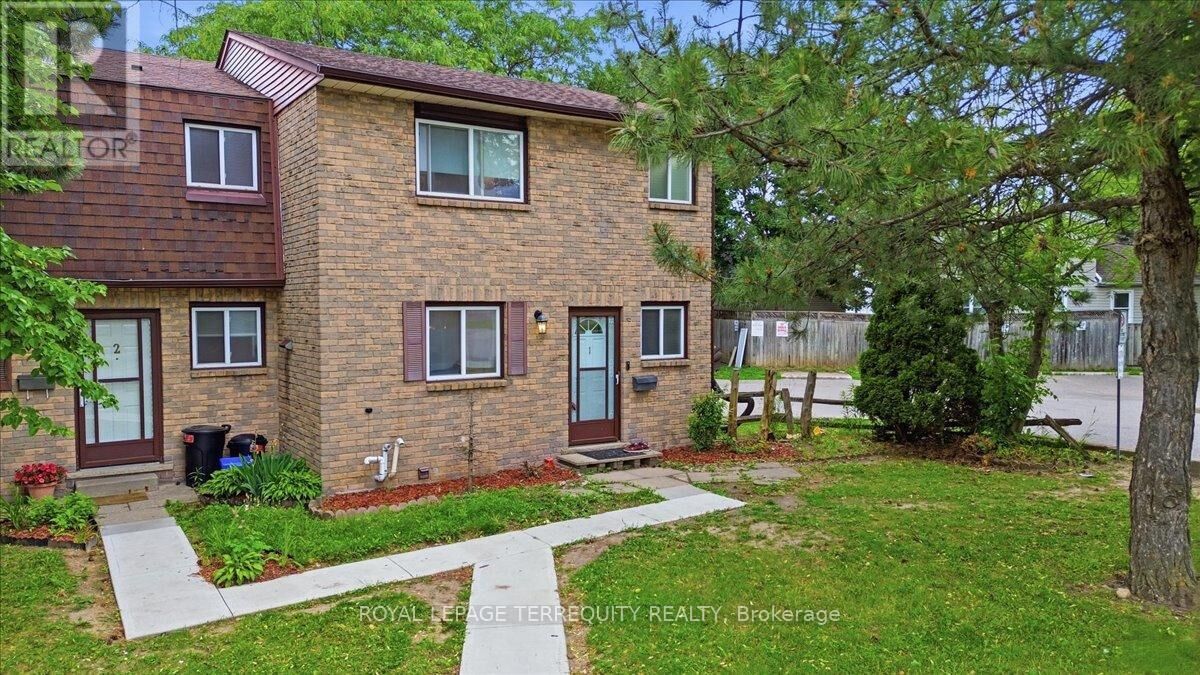 Property Photo:  175 Siebert Avenue 1  ON N2C 2M1 