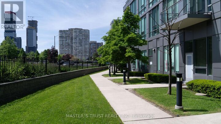 Property Photo:  3525 Kariya Drive 101  ON L5B 0C2 