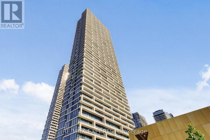 Property Photo:  5 Buttermill Avenue 2307  ON L4K 0J5 