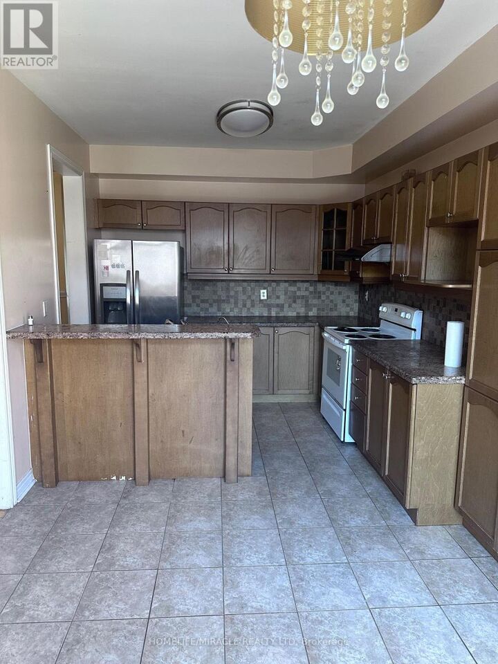 Property Photo:  316 Mountainash Road West  ON L6R 3K6 
