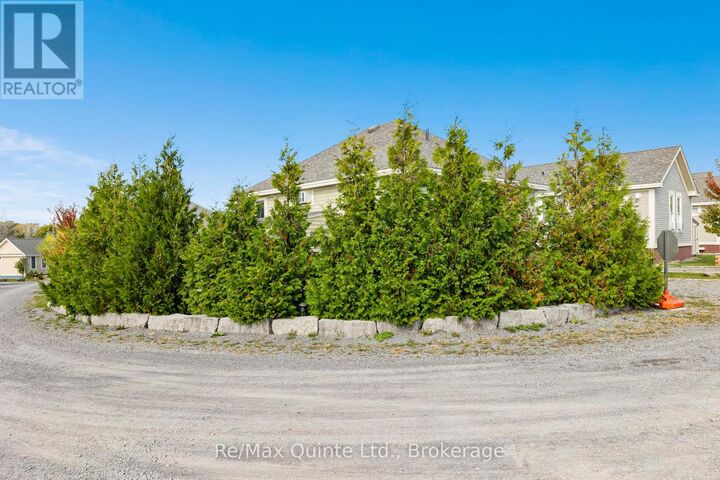 Property Photo: 16 Butternut Lane ON K0K 1P0