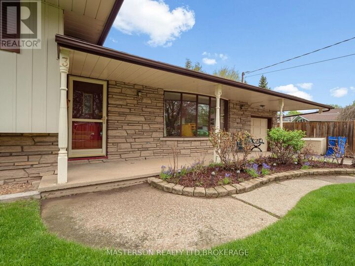 Property Photo:  3 Star Circle  ON L2M 2S5 