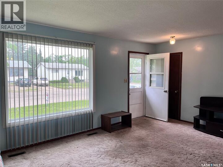 Property Photo: 215 Burns Avenue W SK S0E 1A0