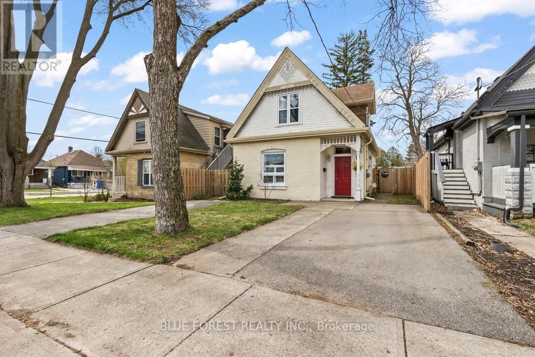 Property Photo: 3 Marmora Street ON N5Z 1Z4