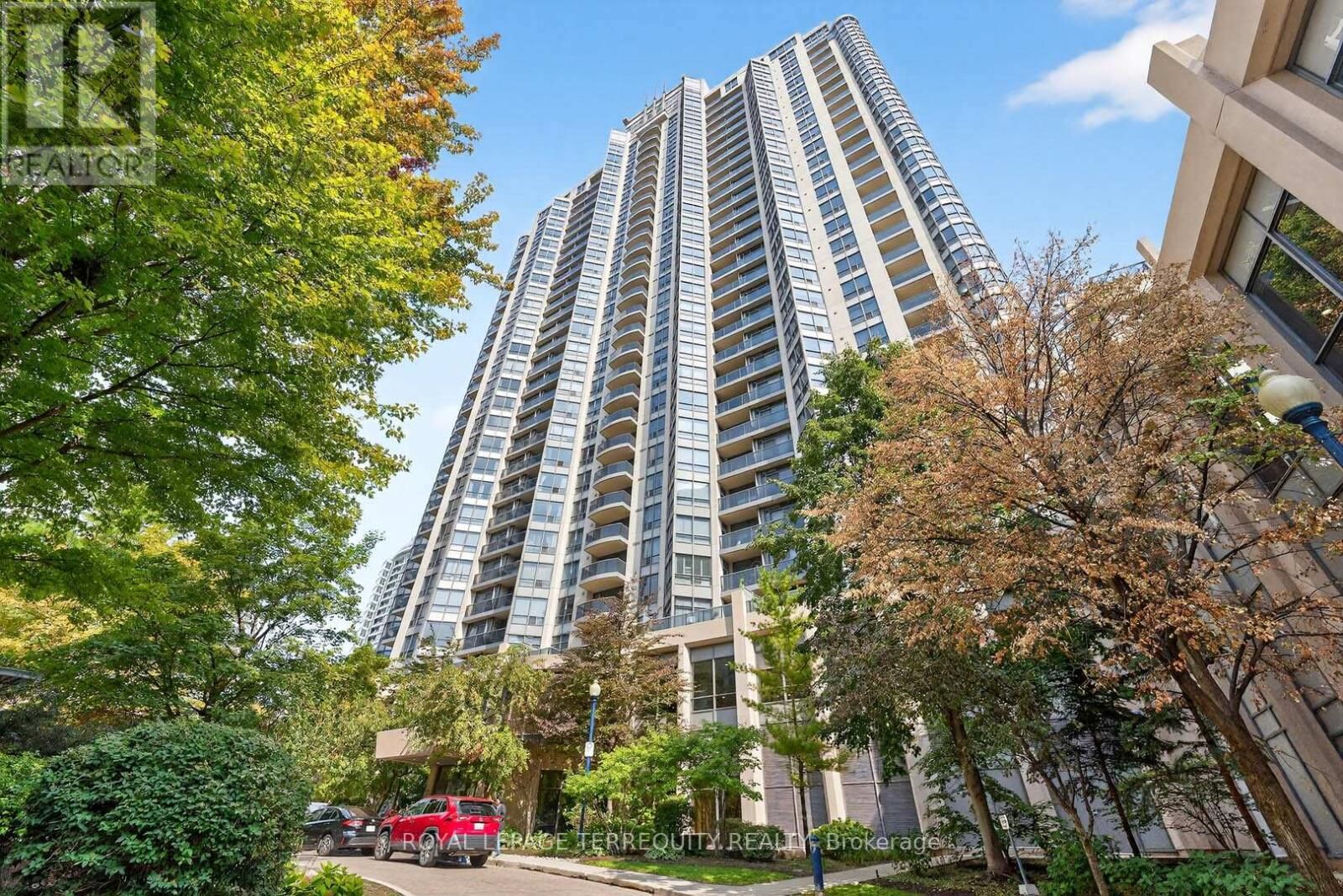 Property Photo: 10 Northtown Way 2510 ON M2N 7L4