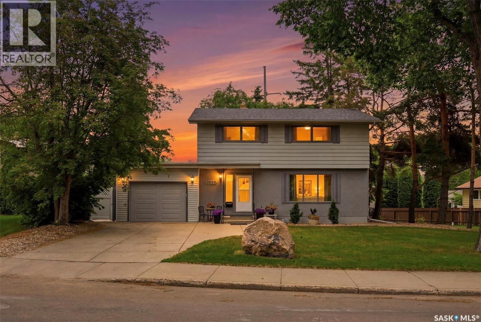 Property Photo:  1660 Alexandra Avenue  SK S7K 3C3 