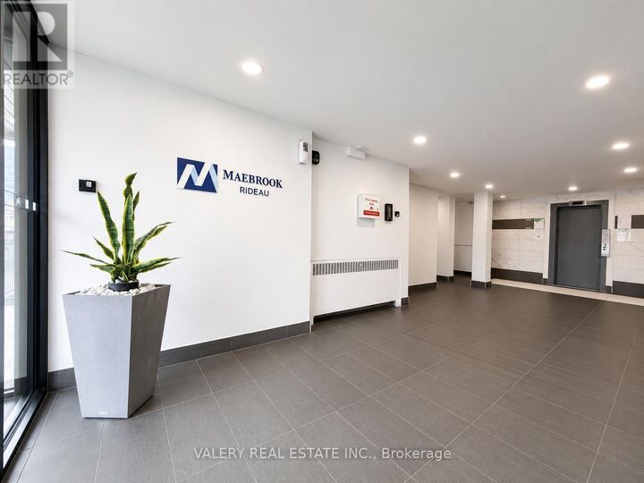 Property Photo:  50 Selkirk Street 512  ON K1L 6M9 