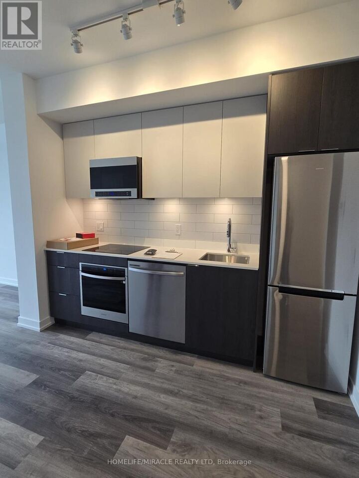 Property Photo: 6 Chartwell Road 314 ON M8Z 4E8