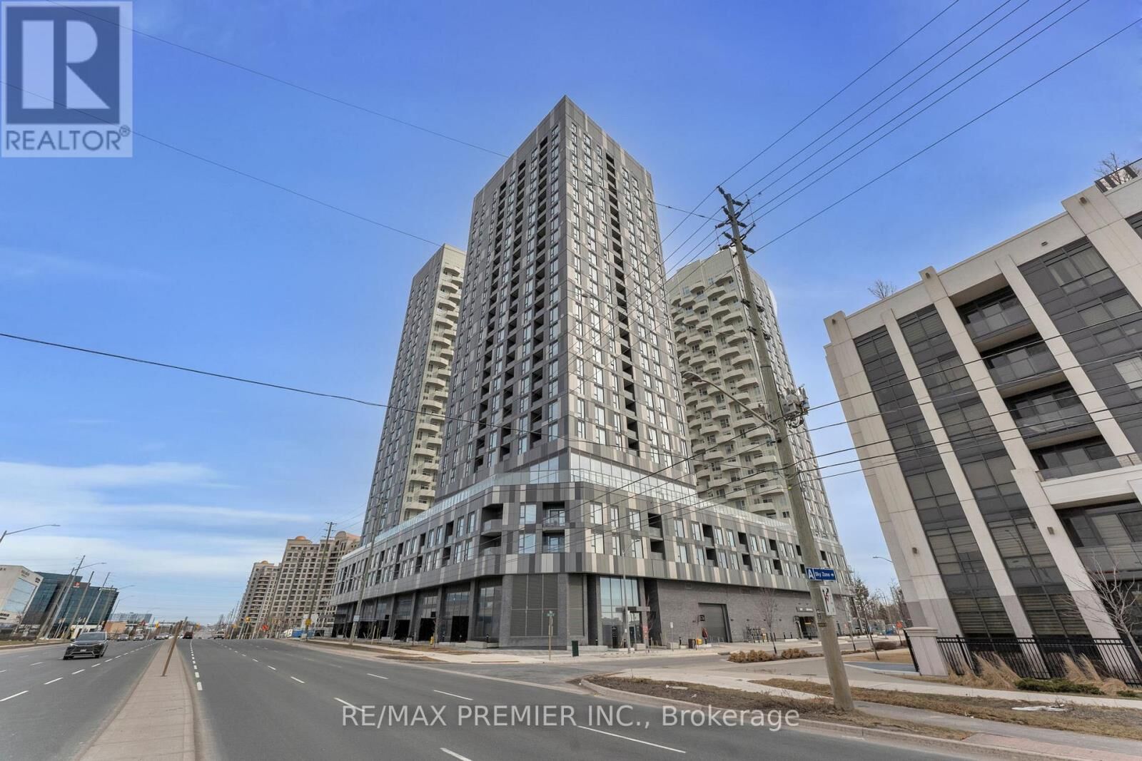 Property Photo:  498 Caldari Road 2326  ON L4K 0R6 