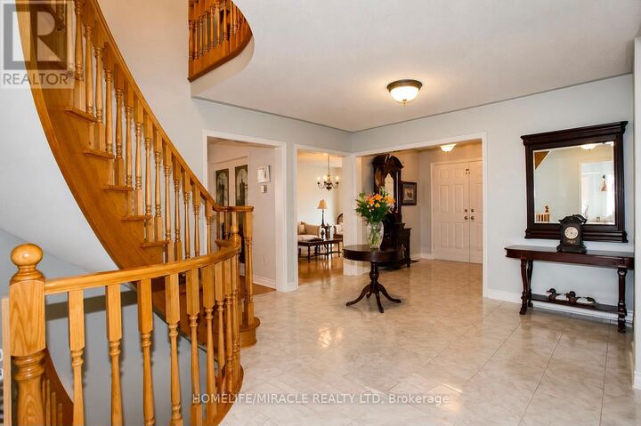 Property Photo: 4734 Creditview Road ON L5M 5H2